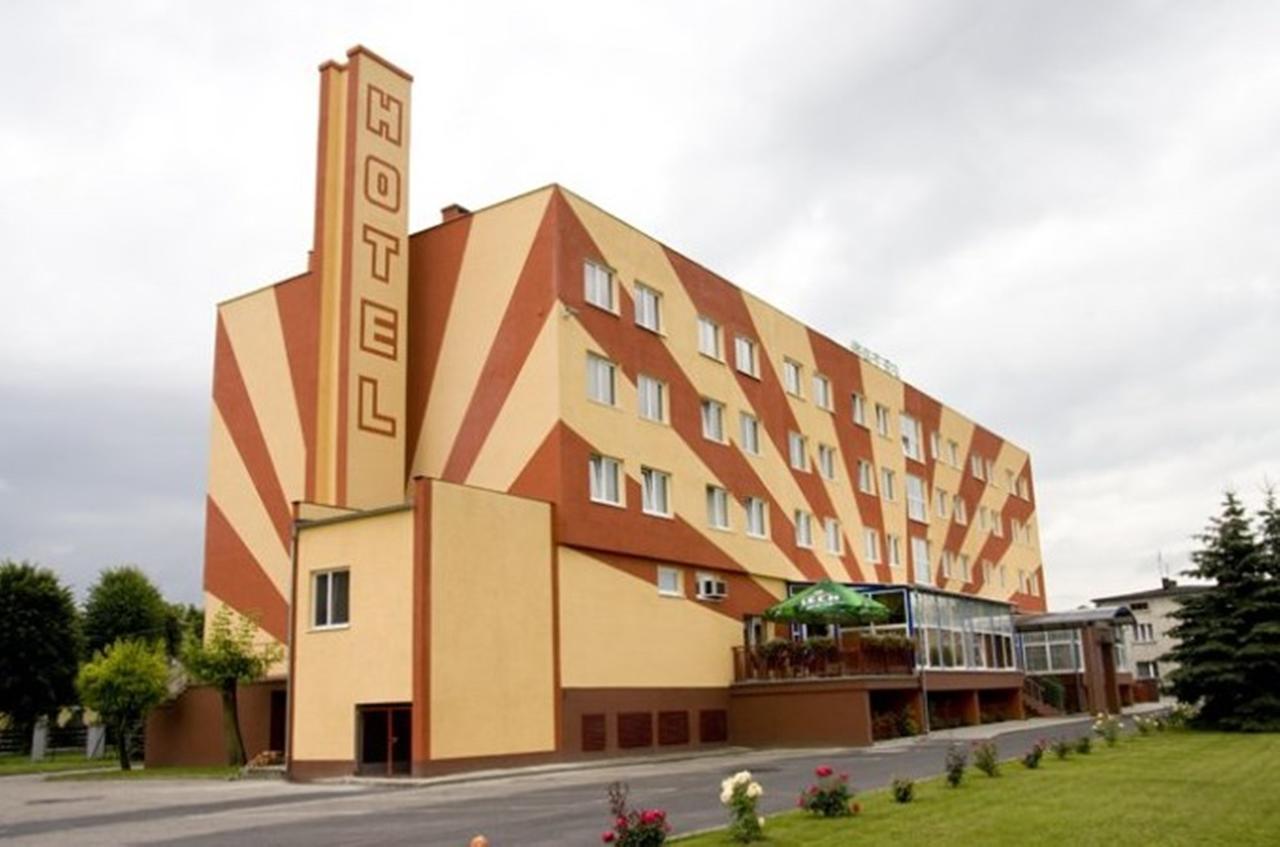 Hotel Restauracja Cukropol Gostyń Exterior foto